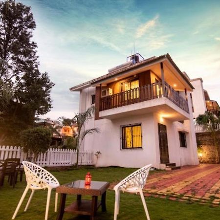 Paramount 3 Ac Bedrooms Hall Garden With Lake View Panchgani Eksteriør bilde