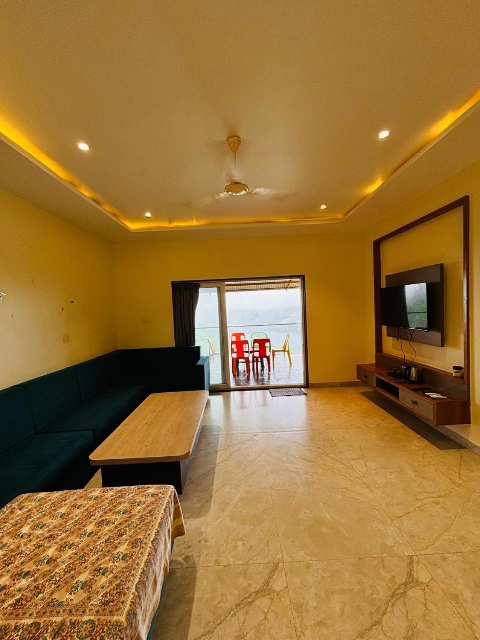 Paramount 3 Ac Bedrooms Hall Garden With Lake View Panchgani Eksteriør bilde