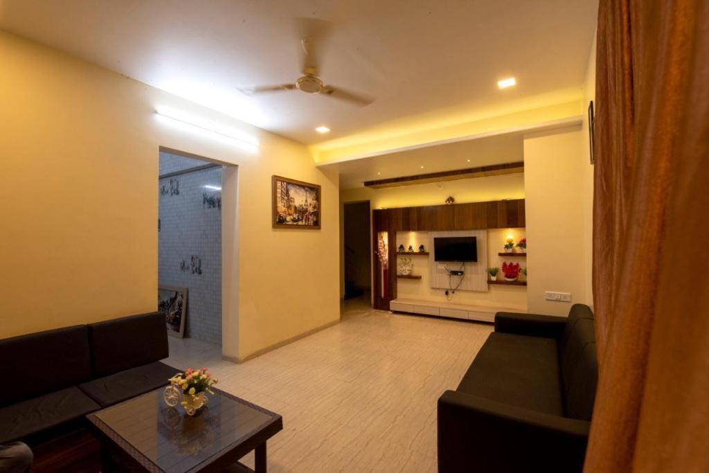 Paramount 3 Ac Bedrooms Hall Garden With Lake View Panchgani Eksteriør bilde