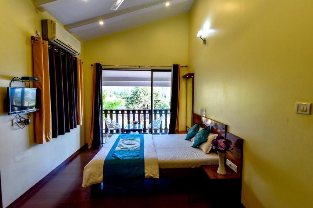 Paramount 3 Ac Bedrooms Hall Garden With Lake View Panchgani Eksteriør bilde